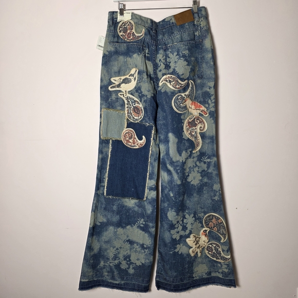 Free People We The Free Flying High Patched Flare Jeans NWT Size 31 Paisley Bird - Picture 2 of 9